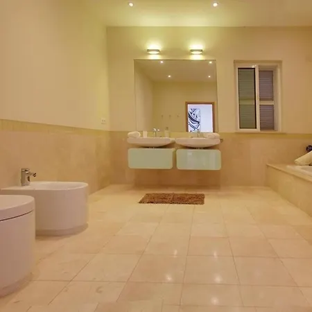 Schoenes Ferienhaus In Sao Goncalo Mit Privatem Pool * Funchal (Madeira)