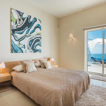 Schoenes Ferienhaus In Sao Goncalo Mit Privatem Pool